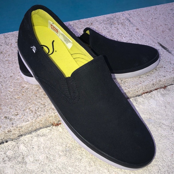 quiksilver slip on shoes
